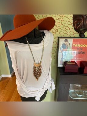 Free People | Oversized slouchy boho ivory high-low knit top, size L